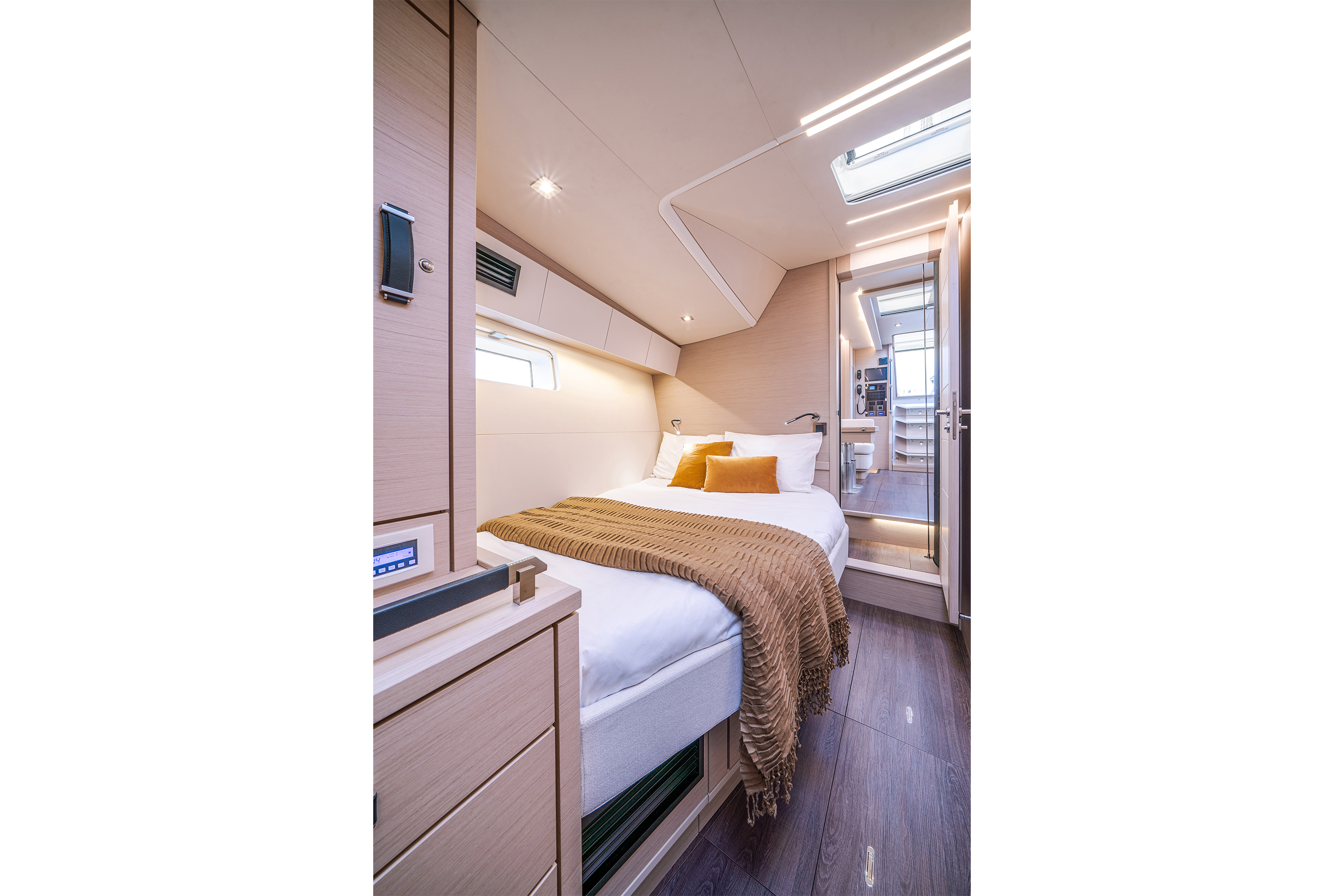 Jeanneau 65