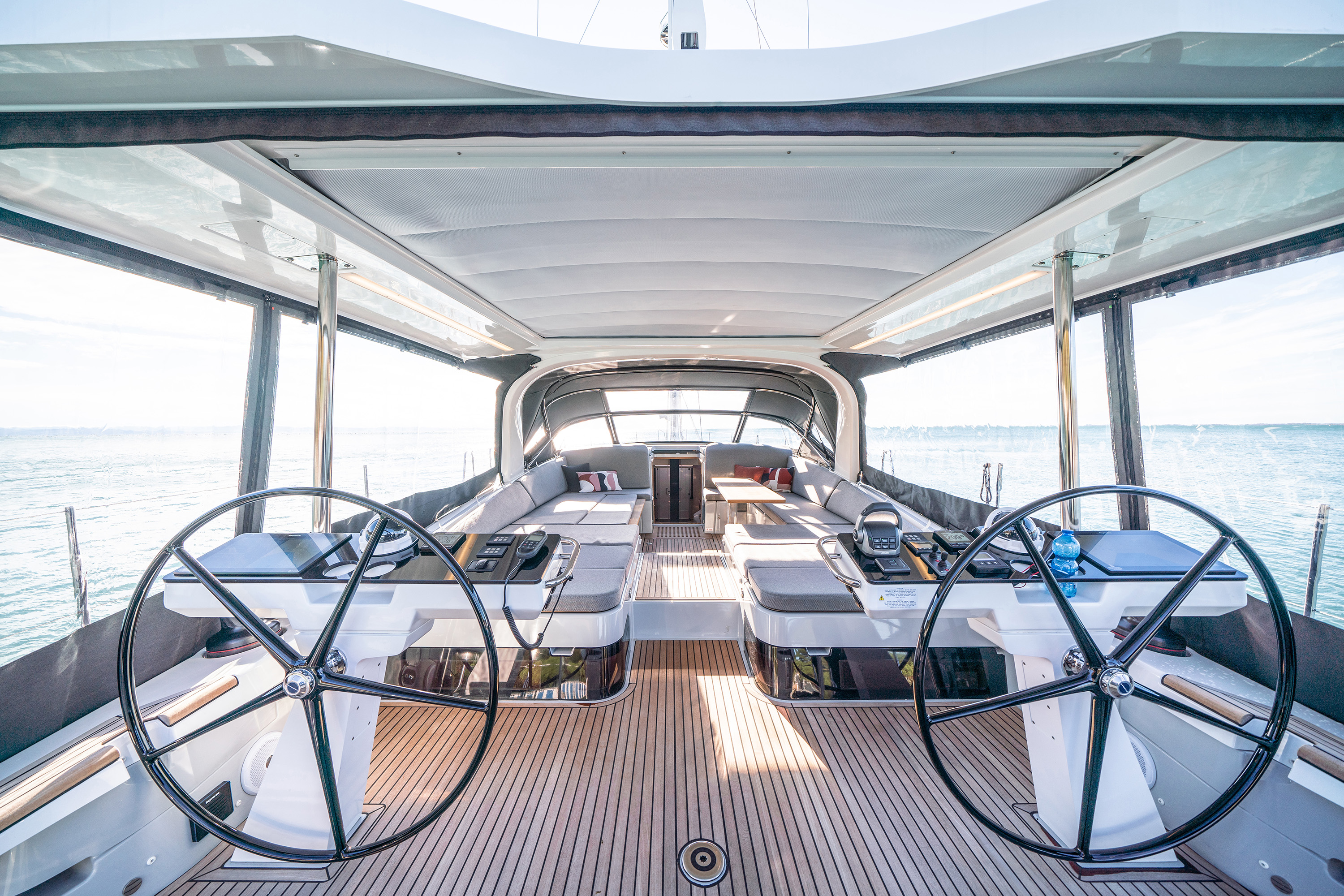 Jeanneau 65